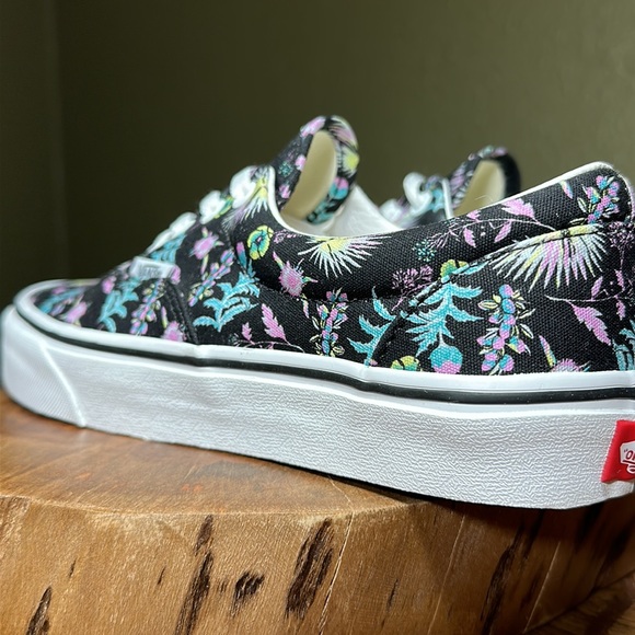 *NWOT* VANS Era Paradise Floral Sneaker - Picture 10 of 16